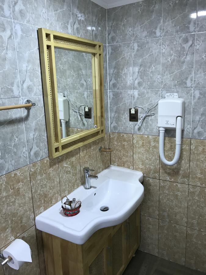 Hostal Andes Patagonicos Puerto Natales Dış mekan fotoğraf