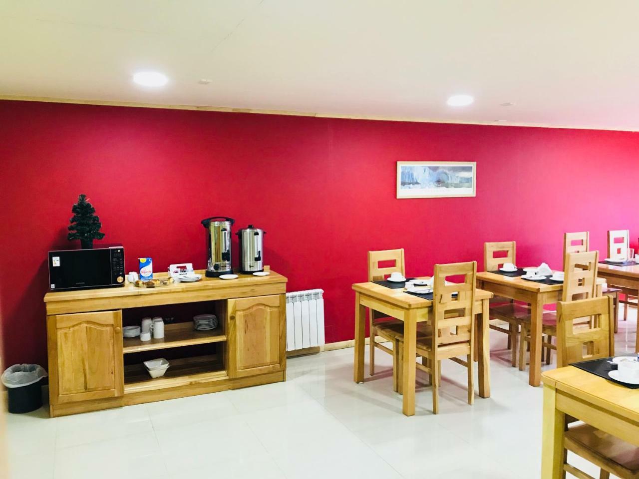 Hostal Andes Patagonicos Puerto Natales Dış mekan fotoğraf
